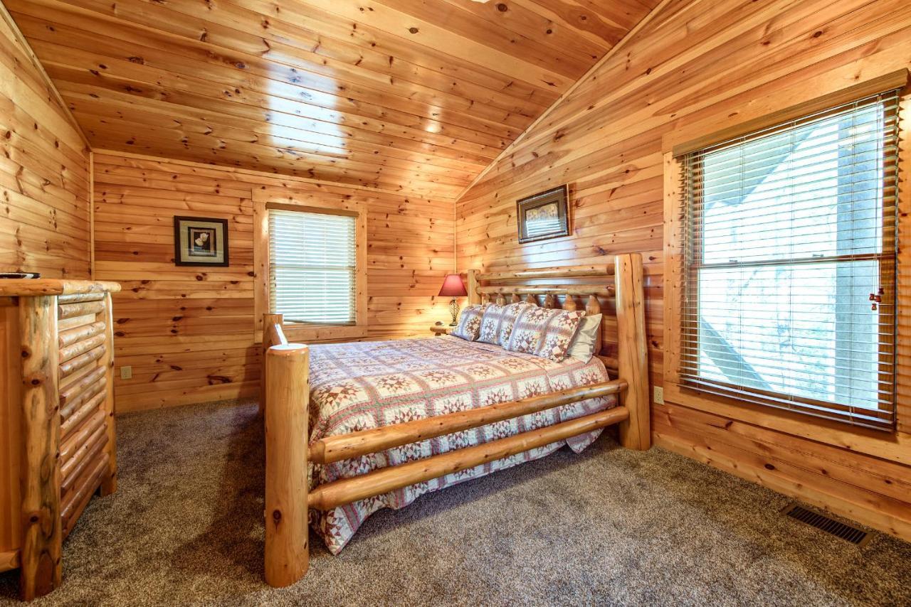 Hemlock Manor Villa Gatlinburg Bagian luar foto