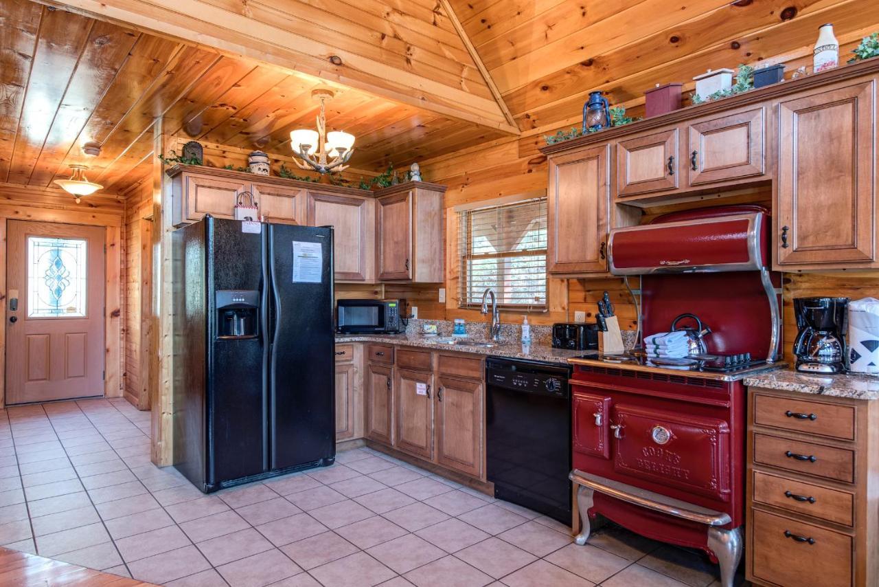 Hemlock Manor Villa Gatlinburg Bagian luar foto