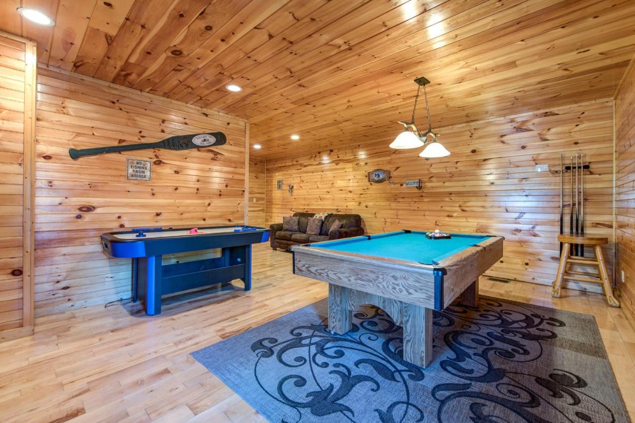 Hemlock Manor Villa Gatlinburg Bagian luar foto