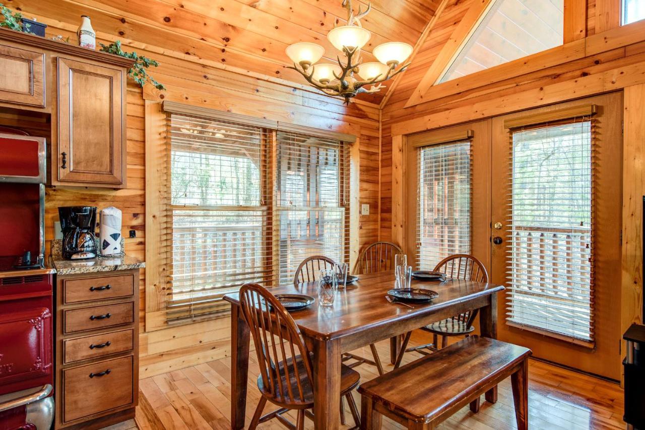 Hemlock Manor Villa Gatlinburg Bagian luar foto