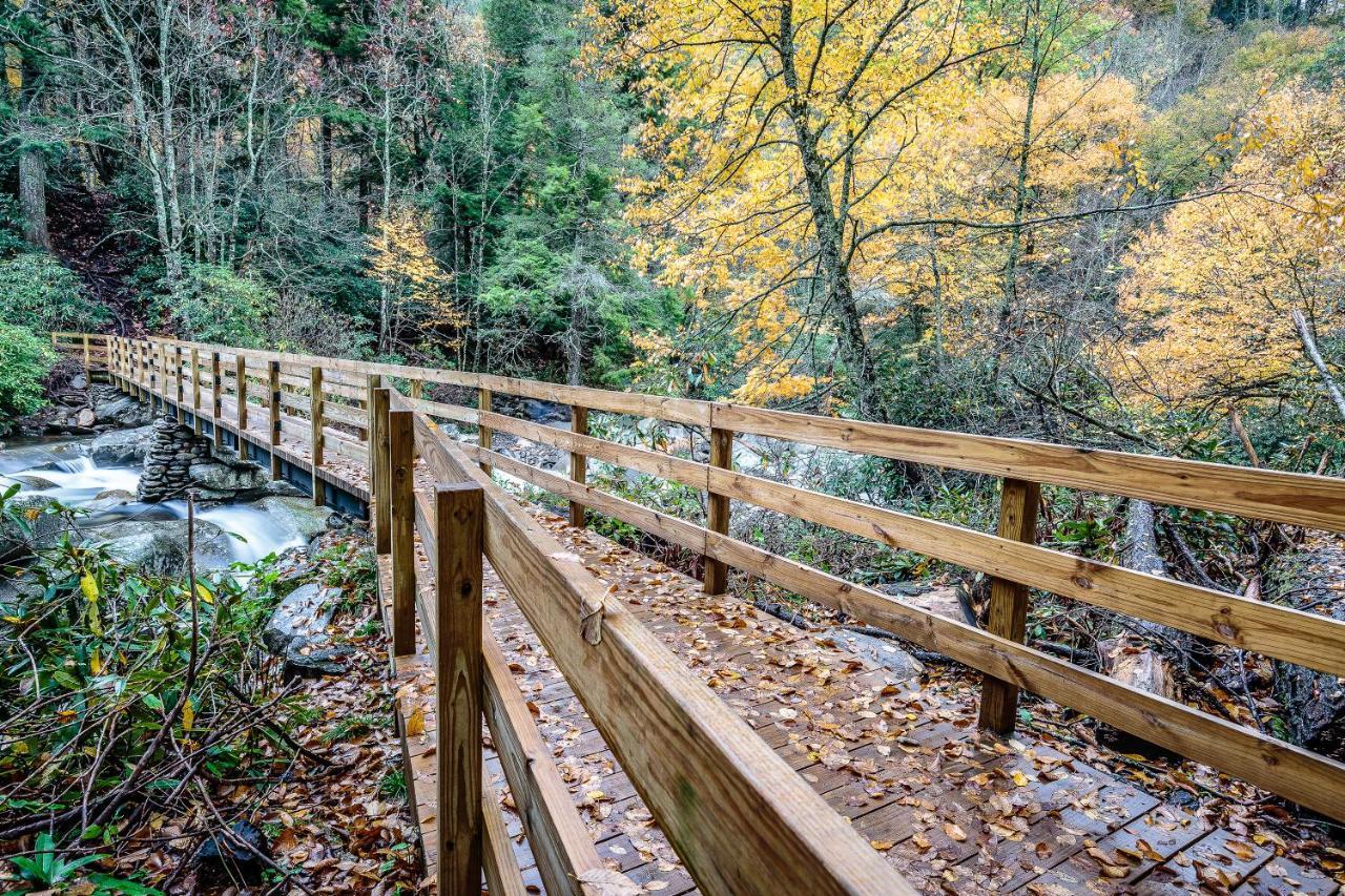 Hemlock Manor Villa Gatlinburg Bagian luar foto